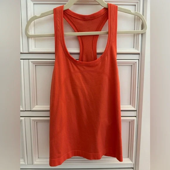 Lululemon Swiftly Tech racerback tank top, amazing orange color for fall! Size 6 - Picture 1 of 3